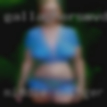 Middle swinger orgasmic